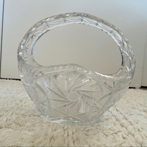SALE 🔥 Gorgeous Crystal Basket, Stunning‎ Decor